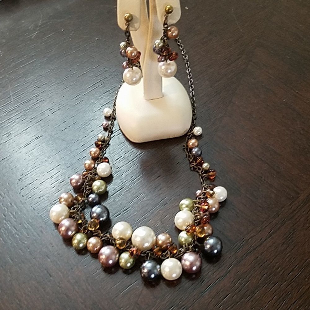 Glass Pearl Necklace & Matching Earrings